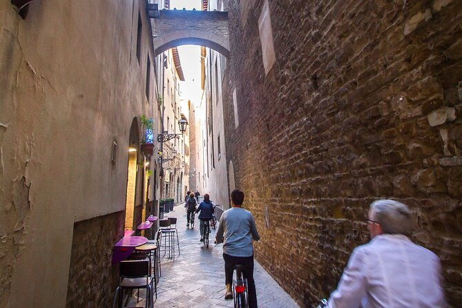 florence-vintage-city-bike-tour-small-group-experience