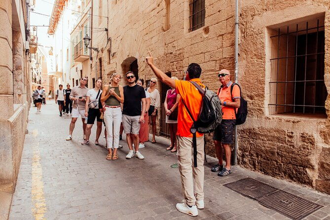 food-tasting-walking-tour-in-palma-with-a-local