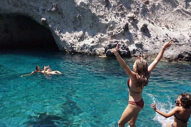 full-day-cruise-in-antiparos-and-despotiko-with-barbecue