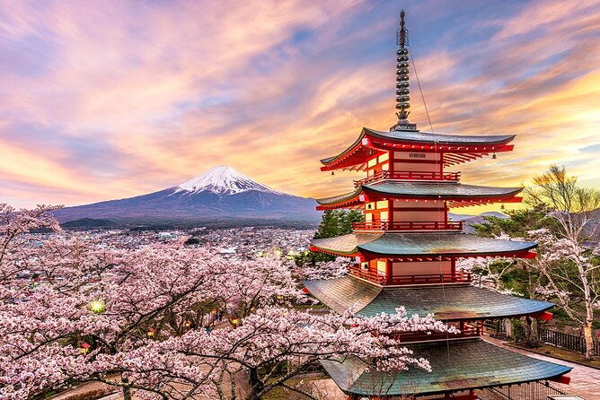 full-day-tour-at-mt-fuji-onsen-lake-kawaguchi-and-yamanaka