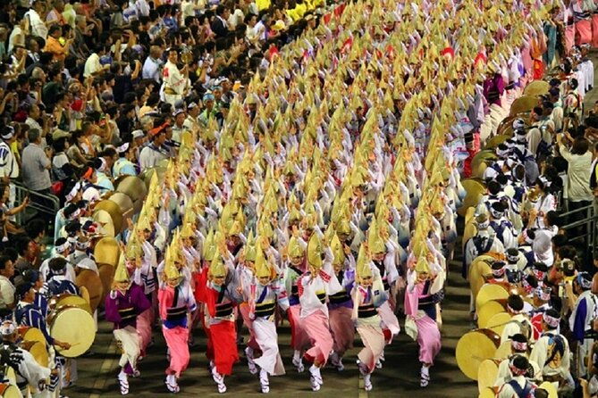 full-day-tour-awa-dance-festival-and-naruto-whirlpool-from-osaka