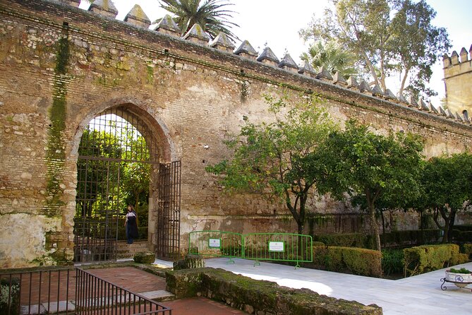 gardens-fortress-of-catholic-kings-tickets-tour-in-english