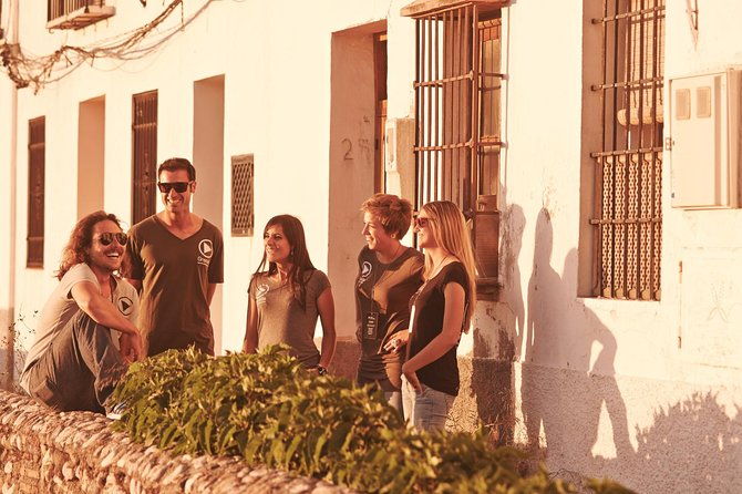 golden-hour-in-granada-sunset-walking-tour-with-play-granada
