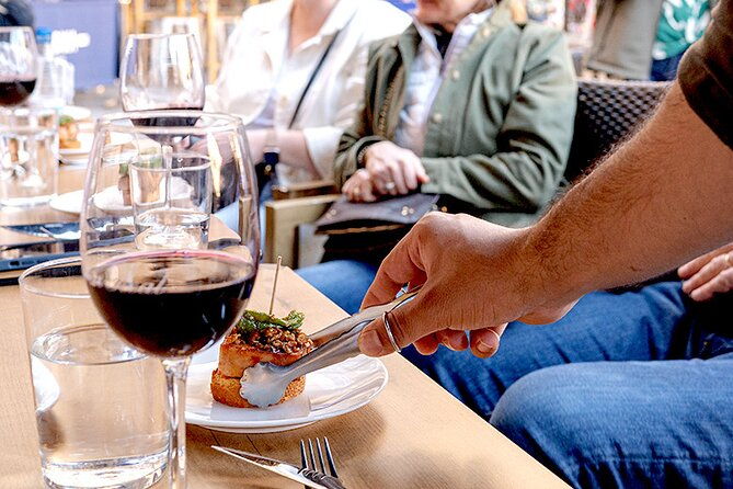 gourmet-pintxos-premium-wines-small-groups-food-tour
