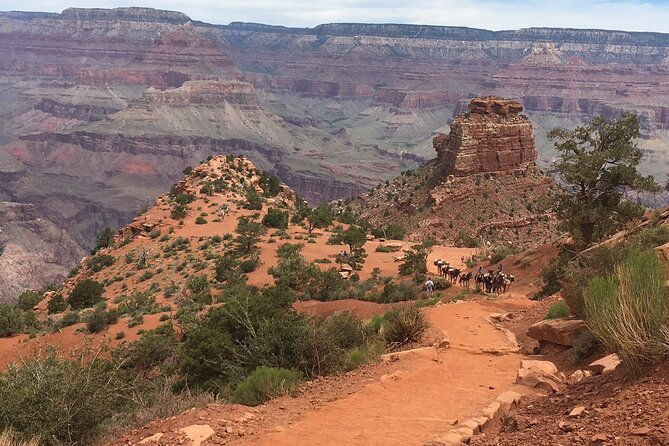grand-canyon-hiking-tour-down-south-kaibab-trail-christian-tour