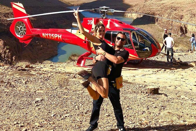 grand-canyon-west-rim-helicopter-tour-with-champagne-toast