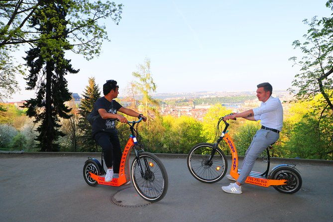 grand-city-tour-of-prague-on-cruiser-e-bikes-or-e-scooters