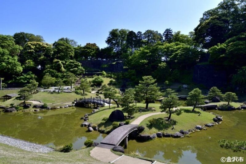 guided-e-bike-and-walking-tour-of-kanazawa-main-kenrokuen