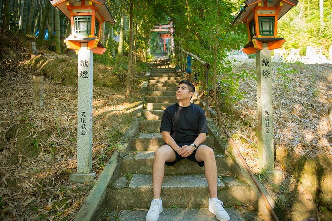guided-photoshoot-of-fushimi-inari-shrine-and-secret-bamboo-grove