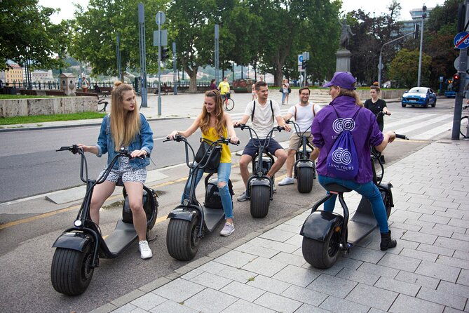 guided-tours-in-budapest-on-luna-e-scooter