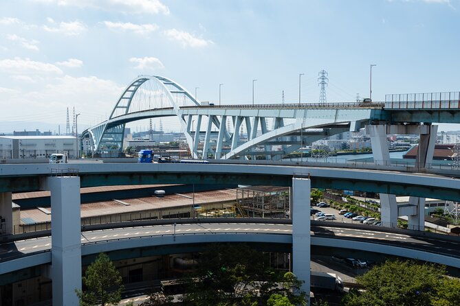 half-day-osaka-bay-area-cycling-with-e-assist-bicycle-tour