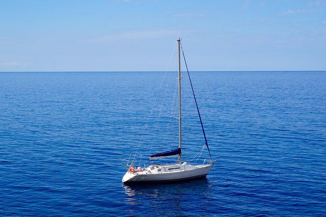 half-day-sailing-excursion-along-the-coast-with-sunset
