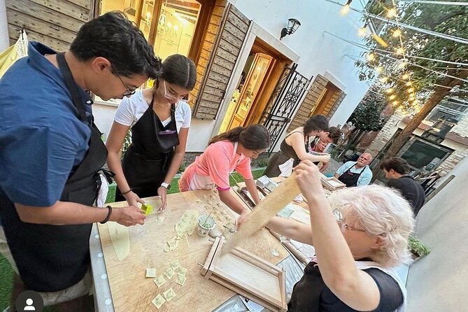 hands-on-cooking-class-with-the-somelier-in-venice