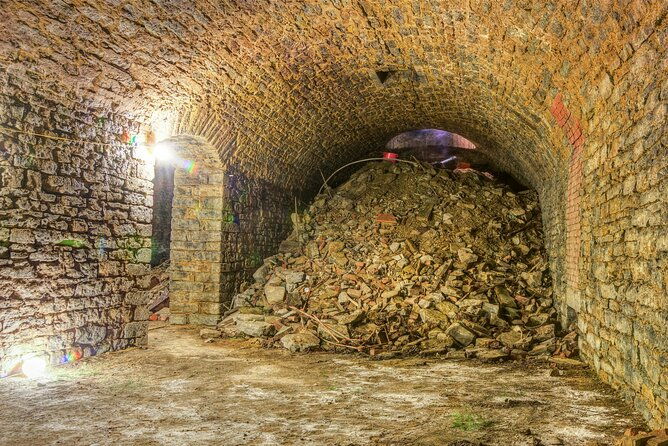 hidden-brewery-caverns-tour-in-cincinnati-with-beer-tasting