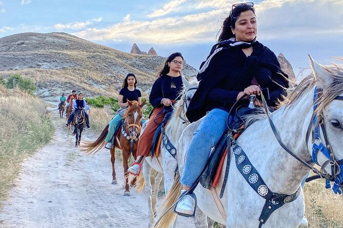 horseback-sunset-tour-in-the-unique-valleys-of-cappadocia
