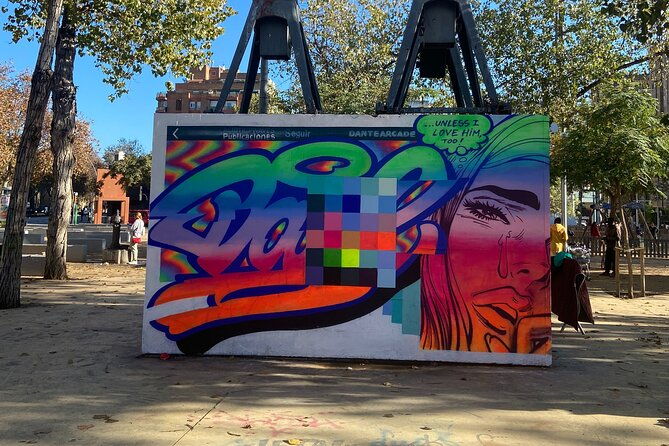 insider-street-art-tour-with-exclusive-visit-to-artist-studios