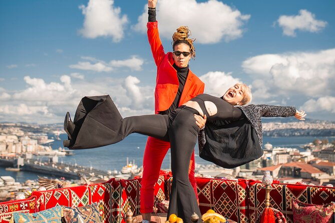 istanbul-rooftop-photoshoot-with-flying-dress