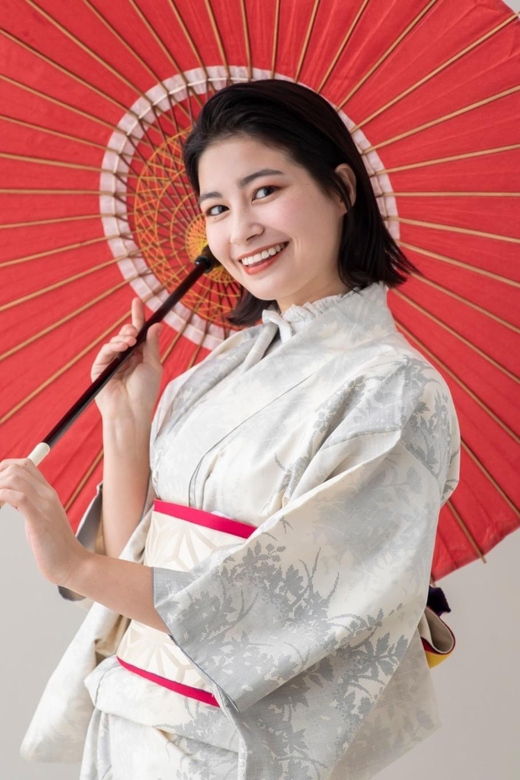 kagoshima-oshima-tsumugi-kimono-rental-with-dressing