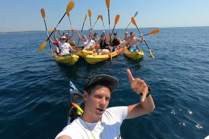 kayak-tour-with-cave-experience