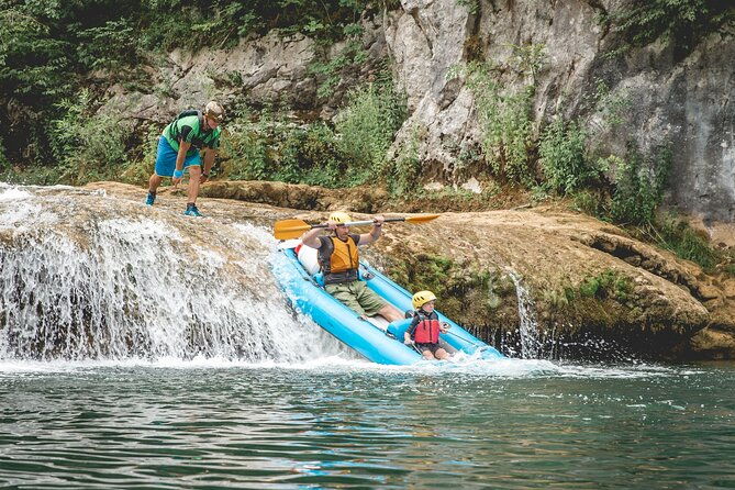 kayaking-at-the-mreznica-canyon