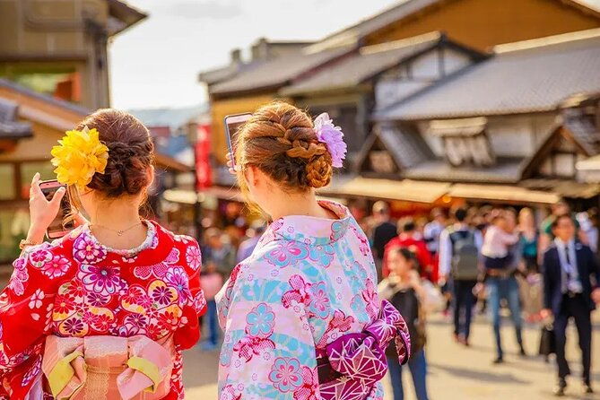 kiyomizu-temple-fushimi-inari-and-nara-park-day-tour-kyoto-osaka