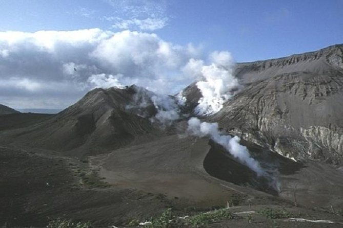 lake-toya-and-noboribatsu-hell-valley-private-day-trip