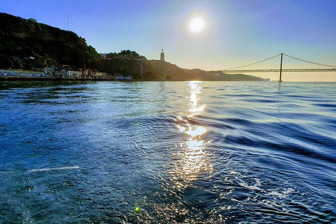 lisbon-private-sailing-cruise-with-locals