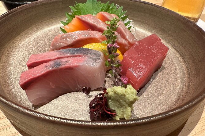 local-izakaya-japanese-traditional-bar-hopping-in-osaka-namba
