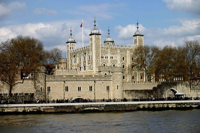 london-vintage-bus-tour-including-river-thames-cruise-with-optional-lunch