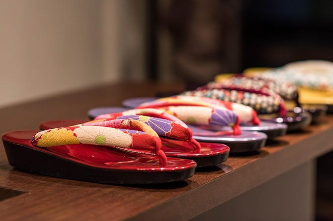 long-sleeved-furisode-kimono-experience-in-kyoto
