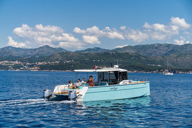 luxury-blue-cave-and-elafiti-islands-small-group-tour