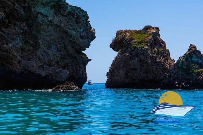 luxury-yatch-trips-open-bar-tapas-paddle-surf-snorkel