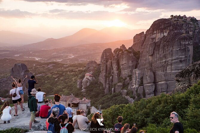 majestic-sunset-meteora-tour-with-local-guide