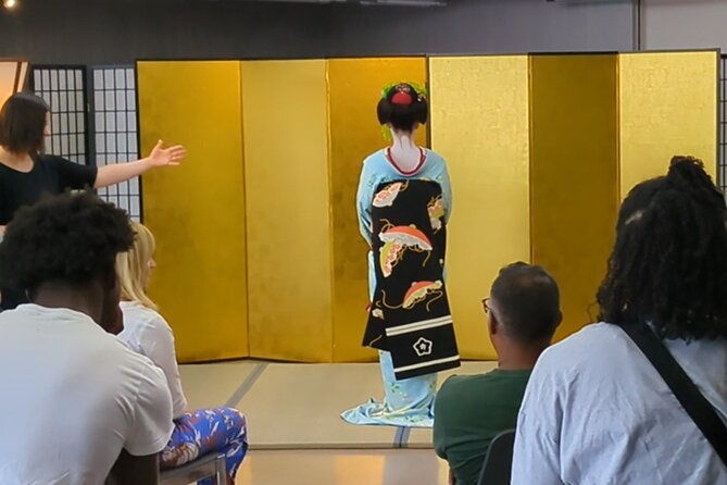 meet-maiko-meet-greet-maiko-show-experience-in-kyoto