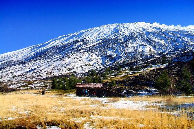 mountain-biking-etna-by-mtb-or-e-bike