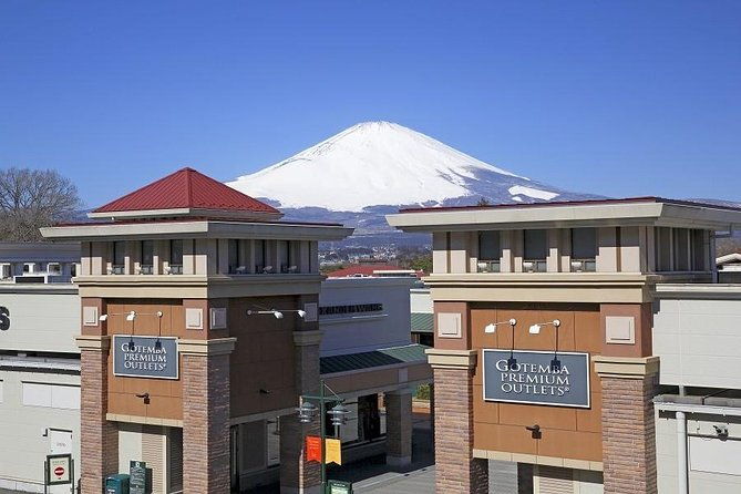 mt-fuji-5th-station-owakudani-ropeway-pirate-ship-plus-outlet-shopping