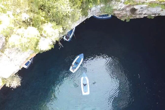 myrtos-swim-cave-melissani-lake-boat-tour-private-tour