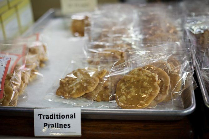new-orleans-cocktail-and-food-history-tour