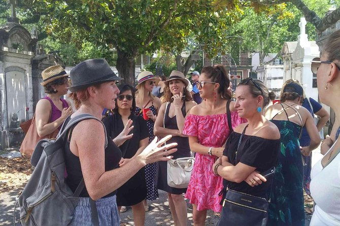 new-orleans-garden-district-food-drinks-history-walking-tour
