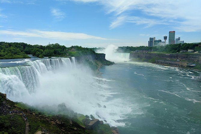 niagara-falls-in-1-day-tour-of-american-and-canadian-sides