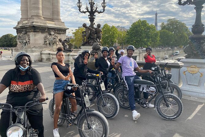 night-sunset-tour-of-paris-in-electric-bike