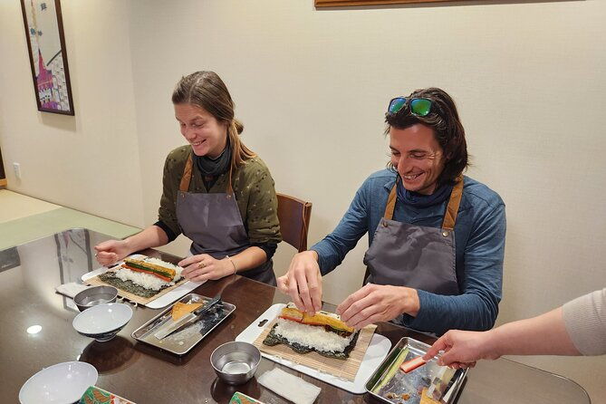nishiki-market-stroll-and-kyomachiya-cooking-experience