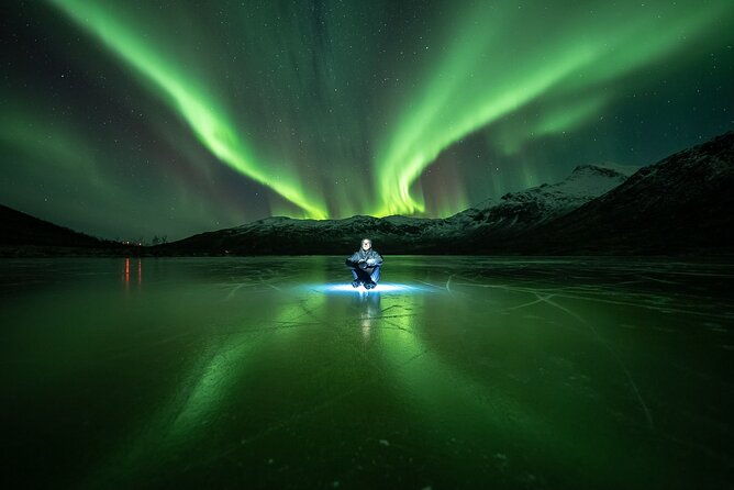 northern-lights-expedition-with-arctic-photo-guide-max-6-guests