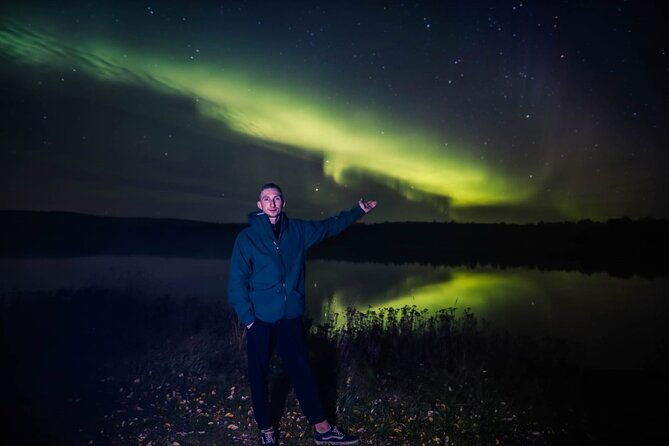 northern-lights-hunting-photo-tour-with-bbq-small-groups