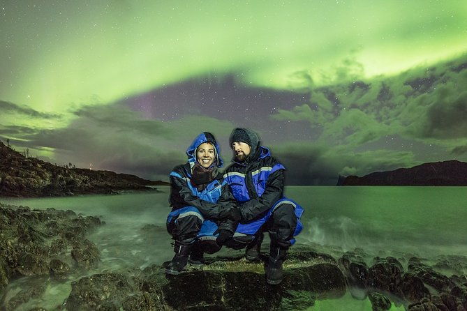 northern-lights-private-tour-with-your-special-ones-greenlander