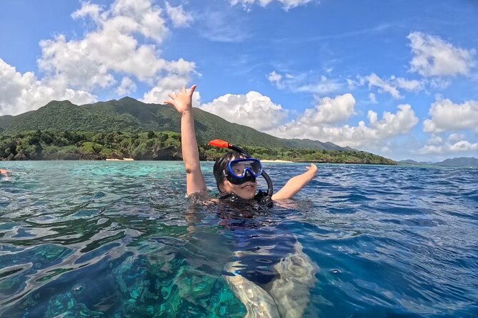 okinawa-ishigaki-phantom-island-and-blue-cave-snorkeling