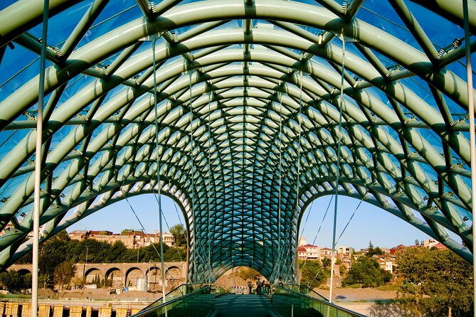old-tbilisi-tour-private-walking-tour-with-wine-tasting