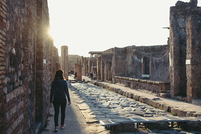 pompeii-skip-the-line-ticket-with-guided-tour