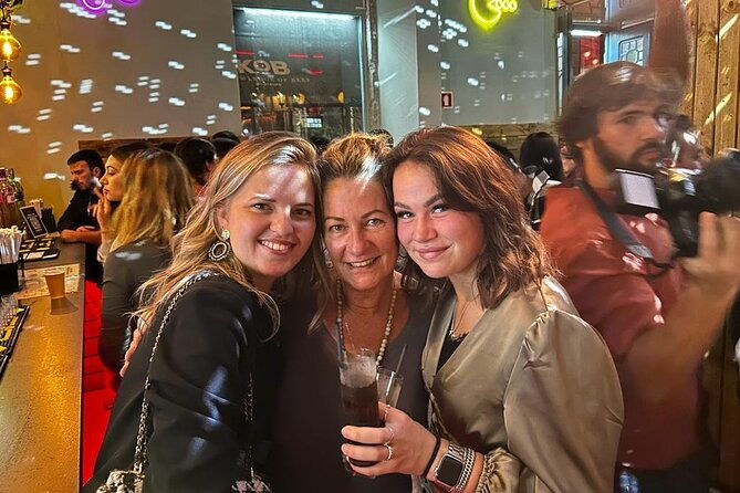 porto-pubcrawl-5h7-drinks4-bars-skip-the-line-club-entry
