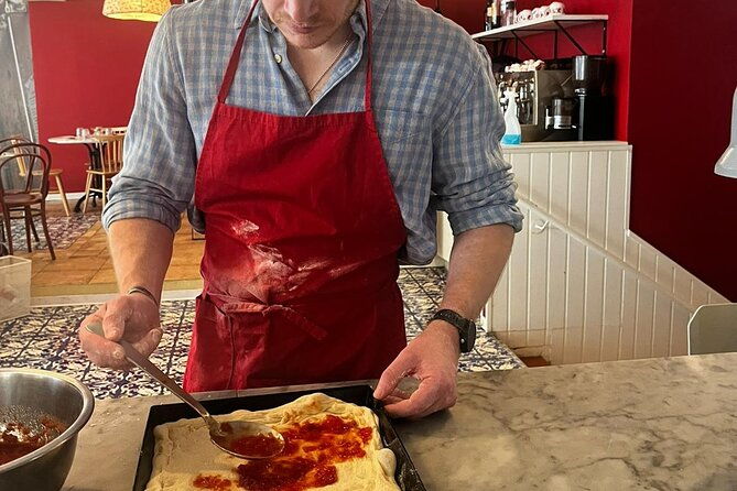 premium-pizza-making-class-at-a-pizzeria-in-como